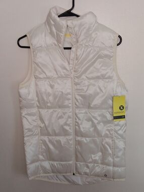 Xersion Ivory Quilted Sleeveless Puffer Vest